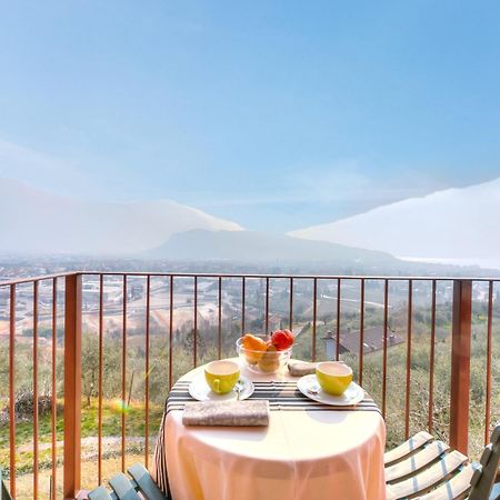 Lake View Dom-Us Apartment - Happy Rentals Riva del Garda Dış mekan fotoğraf