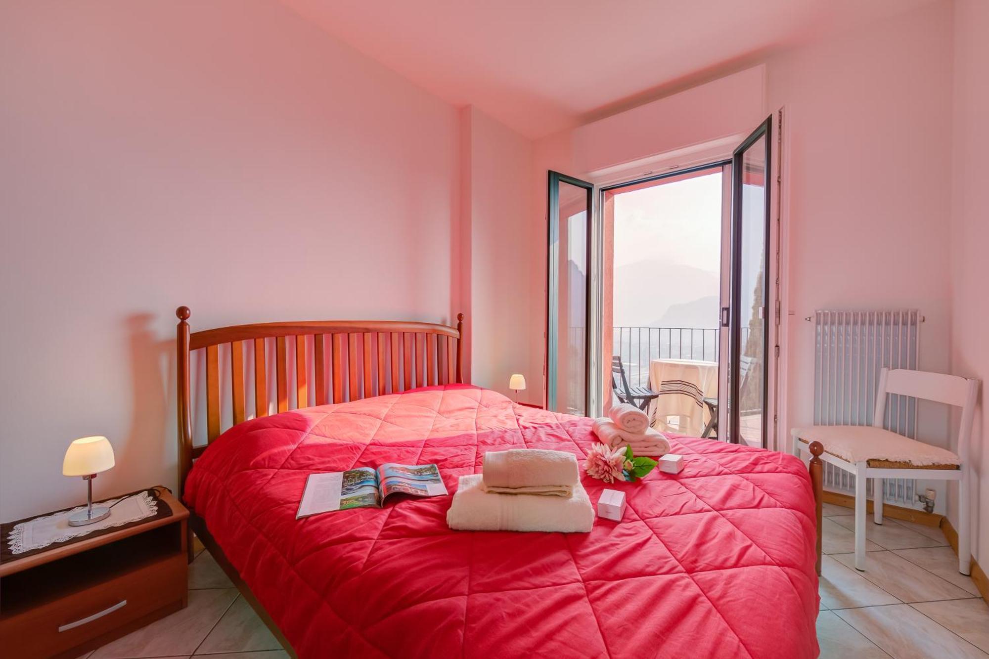 Lake View Dom-Us Apartment - Happy Rentals Riva del Garda Dış mekan fotoğraf