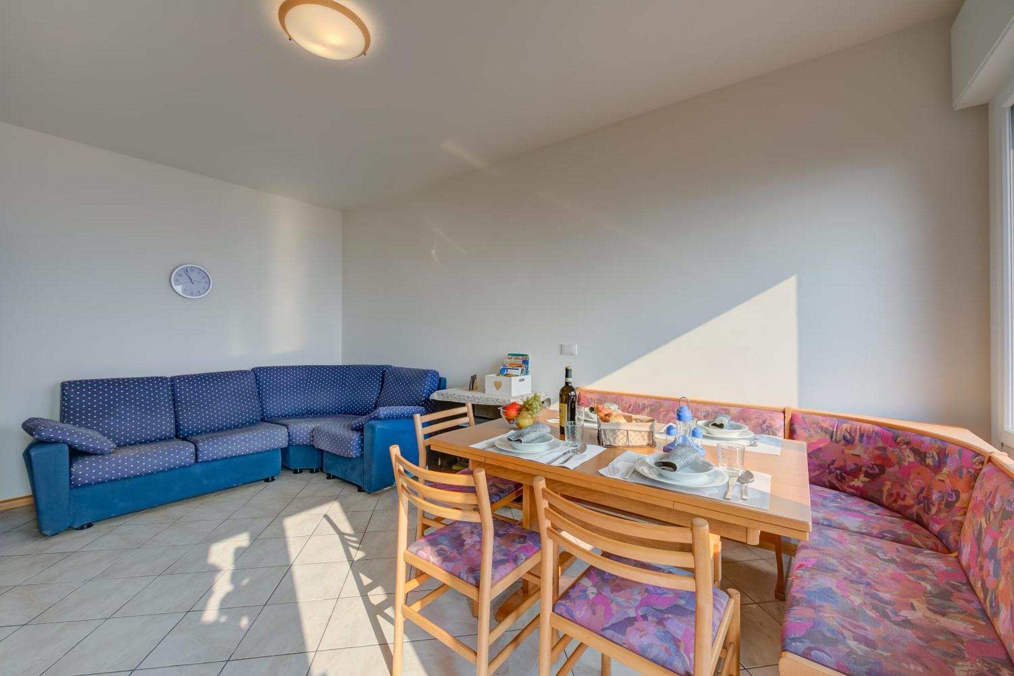 Lake View Dom-Us Apartment - Happy Rentals Riva del Garda Dış mekan fotoğraf
