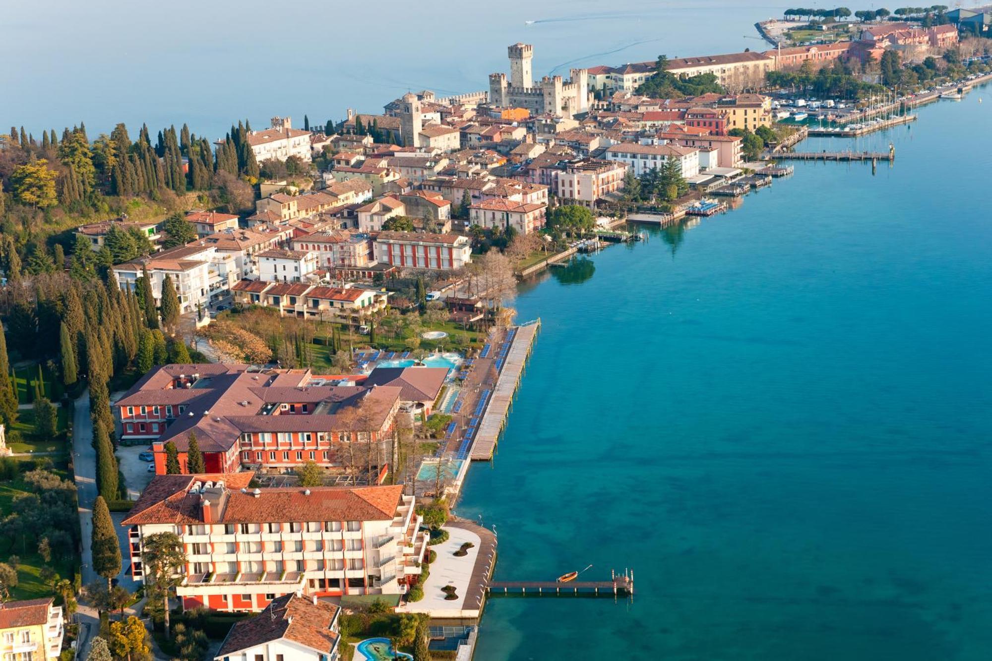 Lake View Dom-Us Apartment - Happy Rentals Riva del Garda Dış mekan fotoğraf